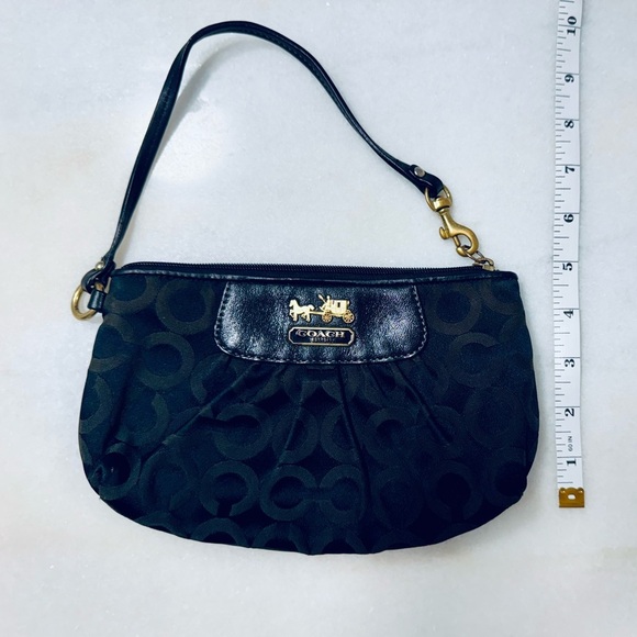 Coach Vintage Wristlet EUC - Picture 5 of 6